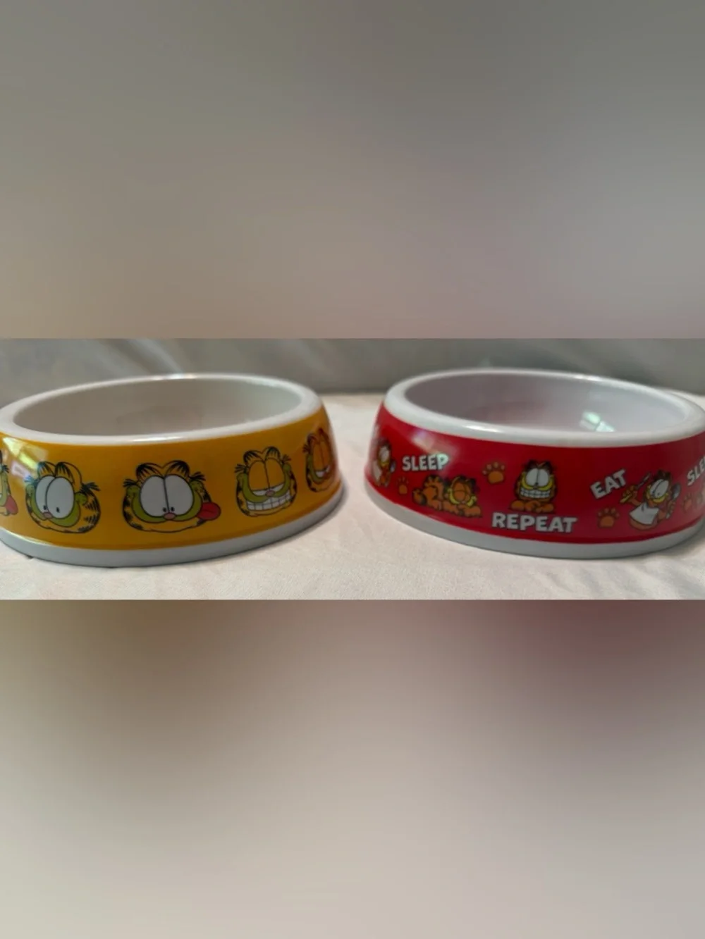 Garfield Plastic Dog Bowls